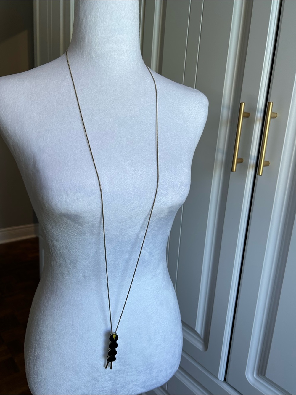 Elegant Black Pendant Necklace